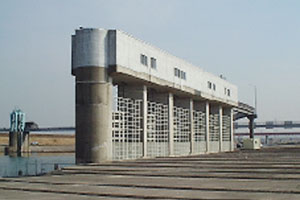 搅