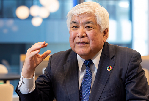 小谷会長近影