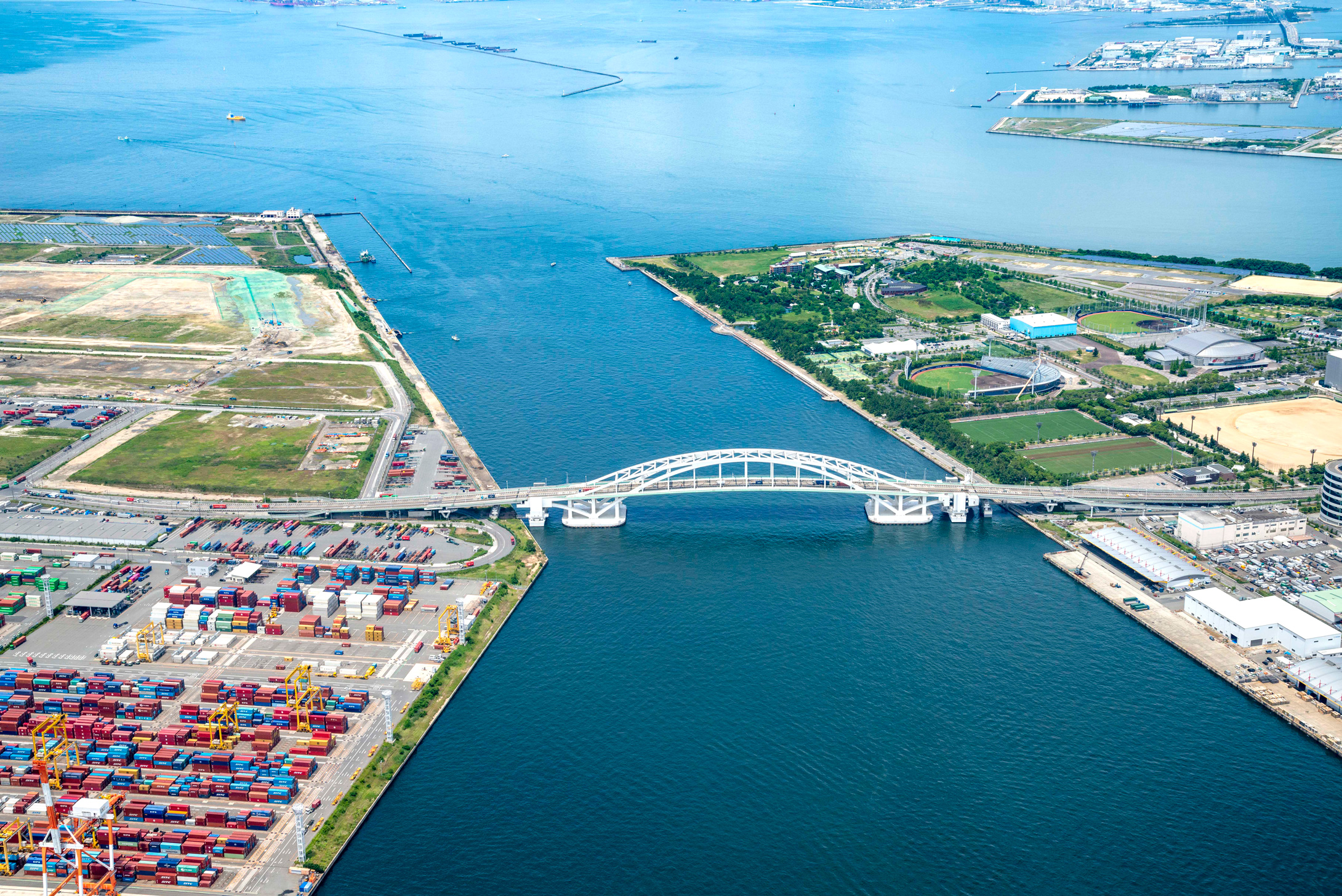 夢舞大橋